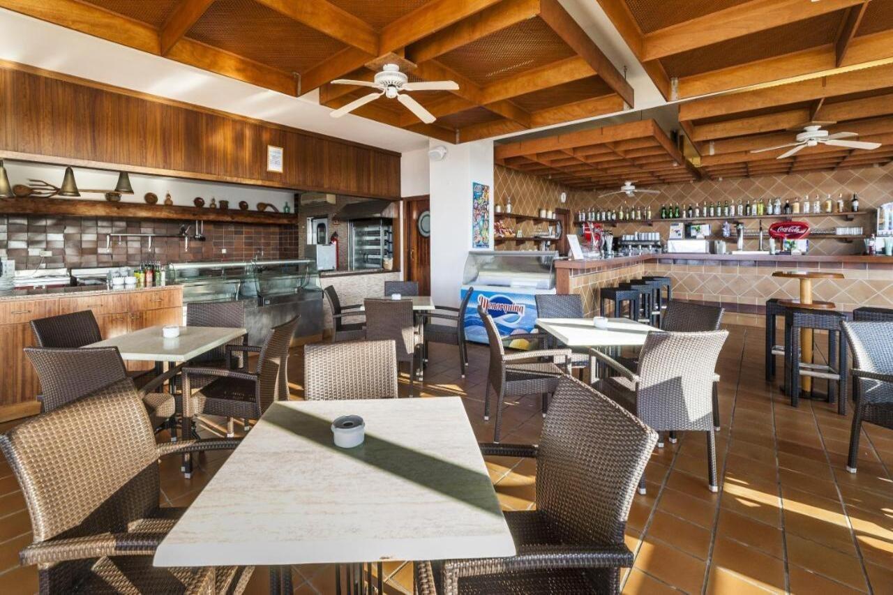Globales Almirante Farragut Hotel Cala'N Blanes  Ngoại thất bức ảnh