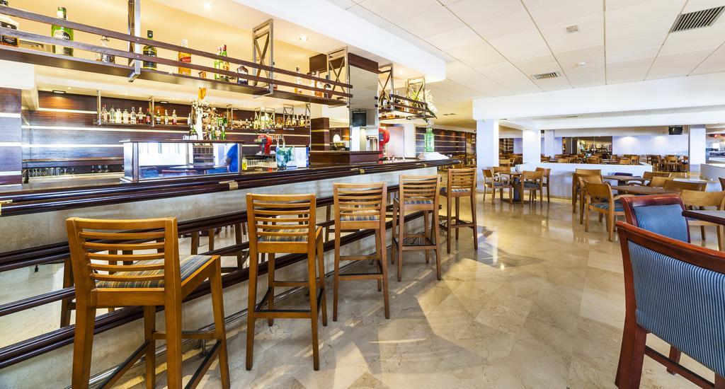 Globales Almirante Farragut Hotel Cala'N Blanes  Ngoại thất bức ảnh